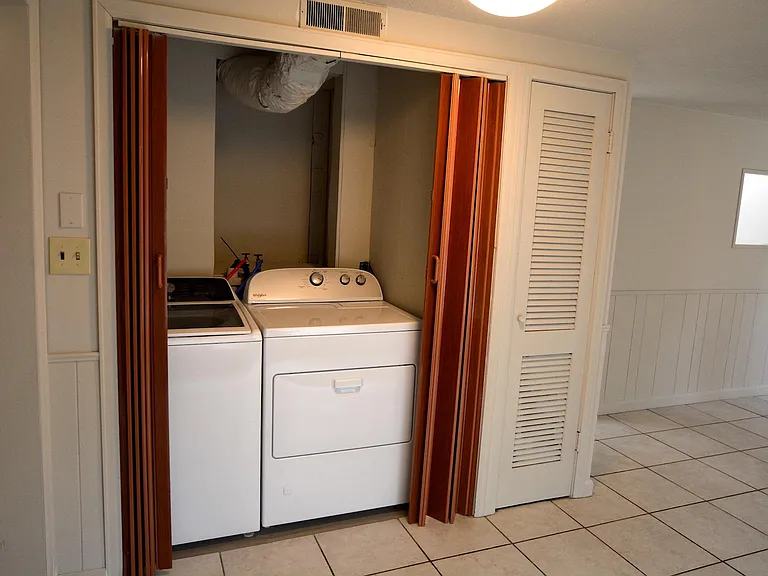 1404 Glendale Dr — Photo 32