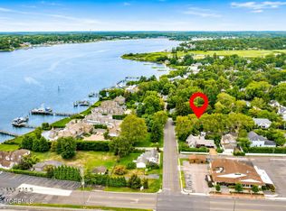 401 Brown St, Brielle, NJ 08730