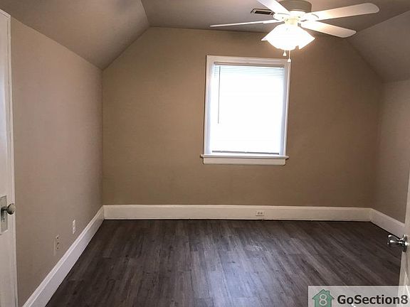 5th image of 5820 Highland Ave