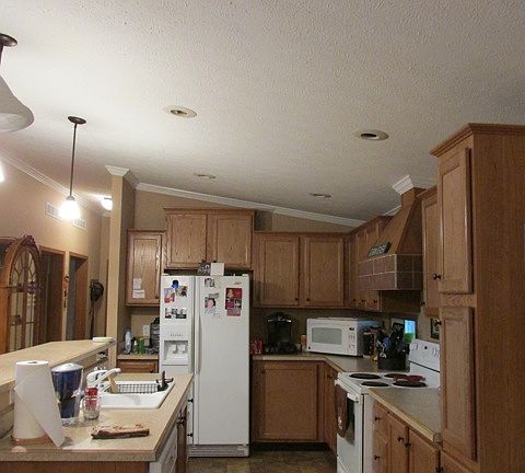 2nd image of 612 S 6th St