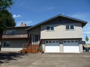 240 Loudon Rd, Harrah, WA 98933