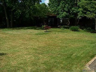 1st image of 4 Clover Ln