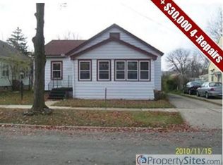 2033 Rowe Ave NE, Grand Rapids, MI 49505