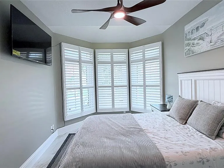218 Sand Key Estates Dr — Photo 2