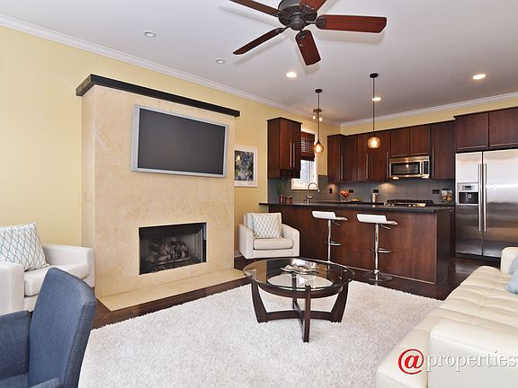 Kitchen / Living Room