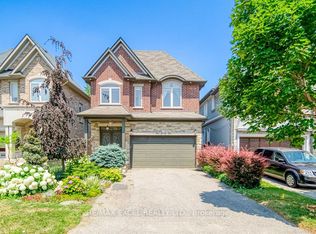 166 Townsgate Dr, Vaughan, ON L4J 8J5