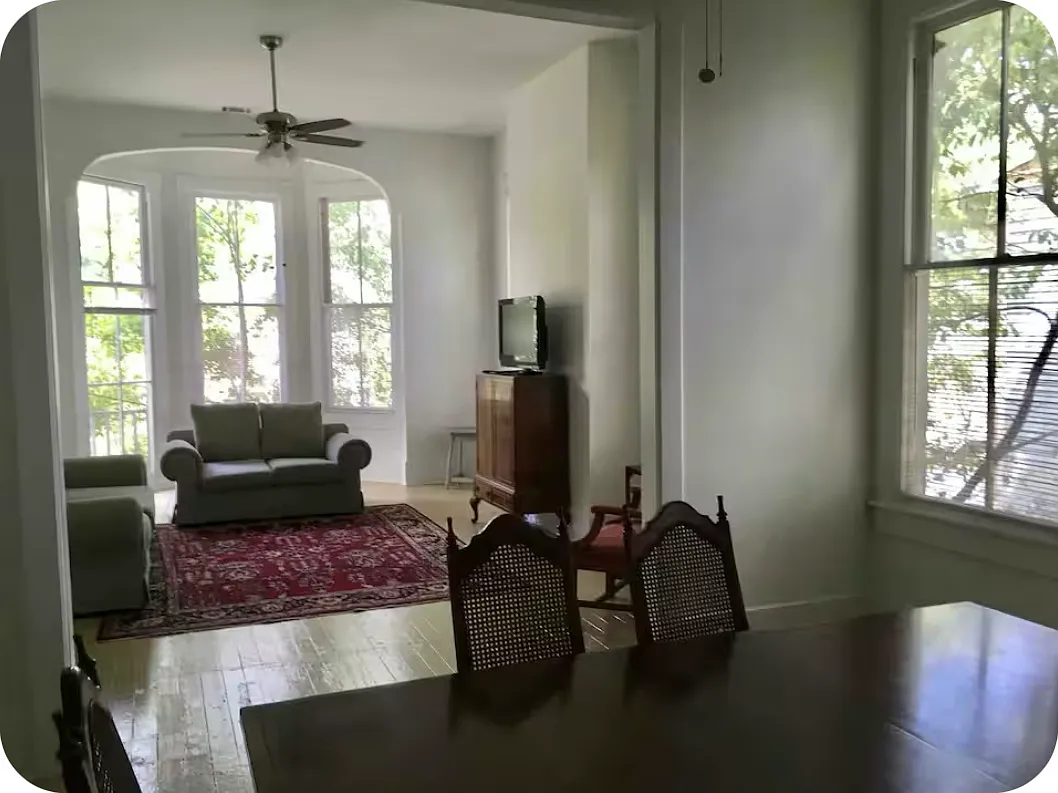 2 bed, 1.5 bath, 1600 sqft, $2,800 — Photo 2