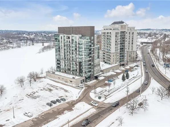 150 Water St N #201, Cambridge, ON N1R 0B5