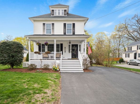 50 Maple Ave, Andover, MA 01810