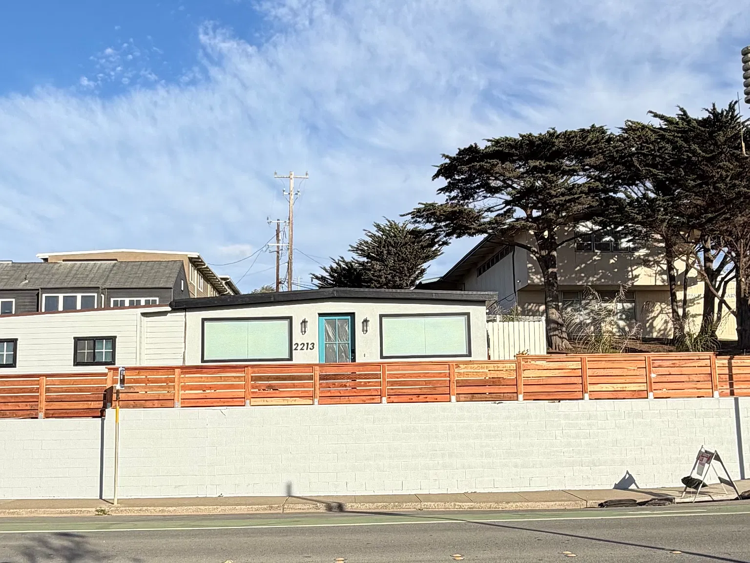 2 bed, 950 sqft, $4,000 — Photo 1