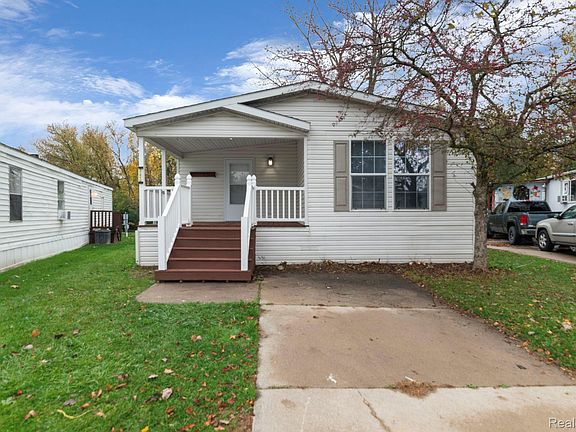2nd image of 11810 Cascade Cir