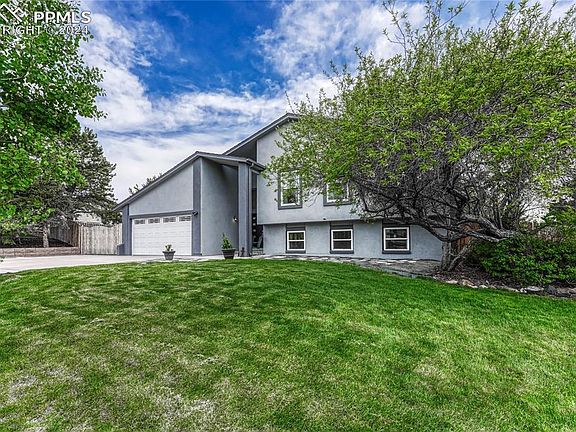 3rd image of 325 Wuthering Heights Dr
