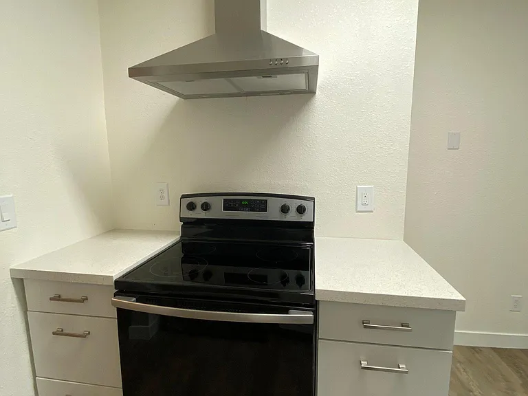 8609 Zircon Dr SW #F5 — Photo 10