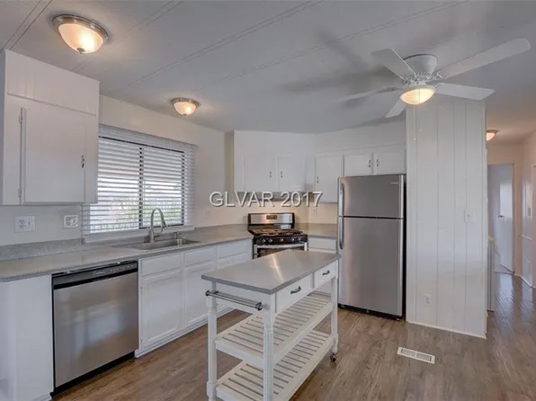 3321 Katmai Dr, Las Vegas, NV 89122