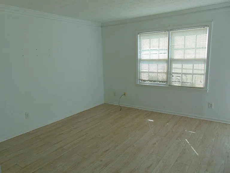 1750 Southgate Ln SE #A — Photo 5