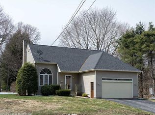 41 Cleveland St, Saco, ME 04072