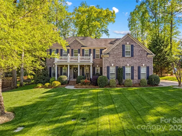 7896 Harbor Master Ct, Denver, NC 28037