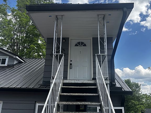 2nd image of 3121 Conner Dr #1