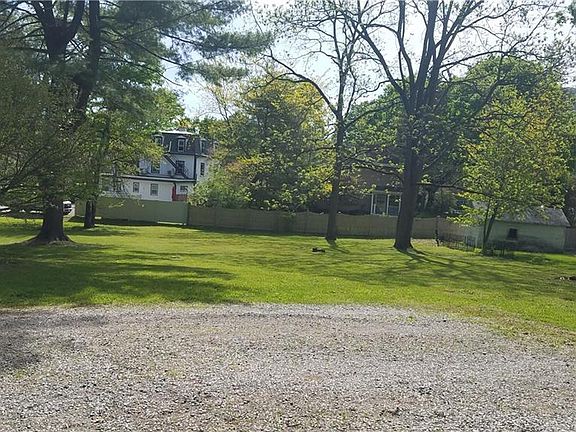 3rd image of 26 Duncan Ave