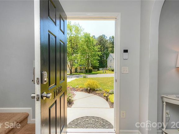 4th image of 1609 Eagle Lake Dr