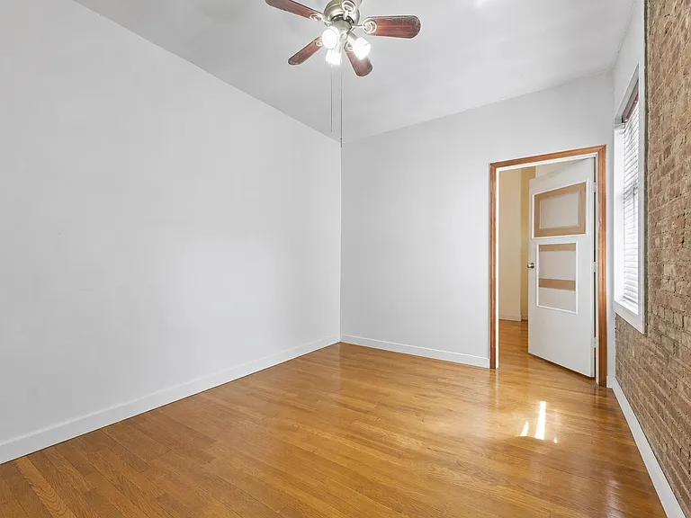 402 E 69th St #30 — Photo 5