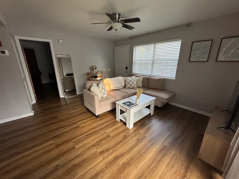 2360 SW Archer Rd #305 — Photo 15