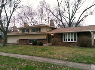 345 Tupelo Ave, Naperville, IL 60540