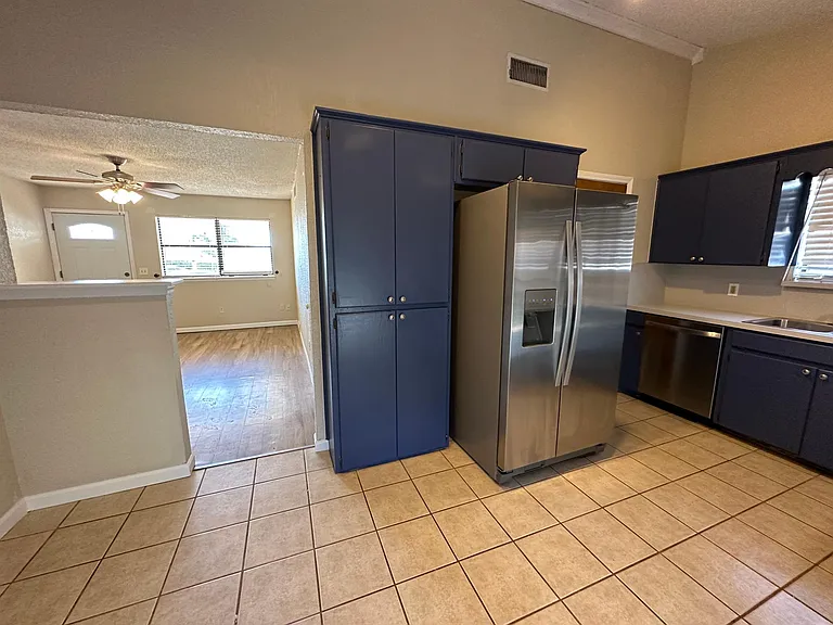 1008 N Nail Pkwy — Photo 8