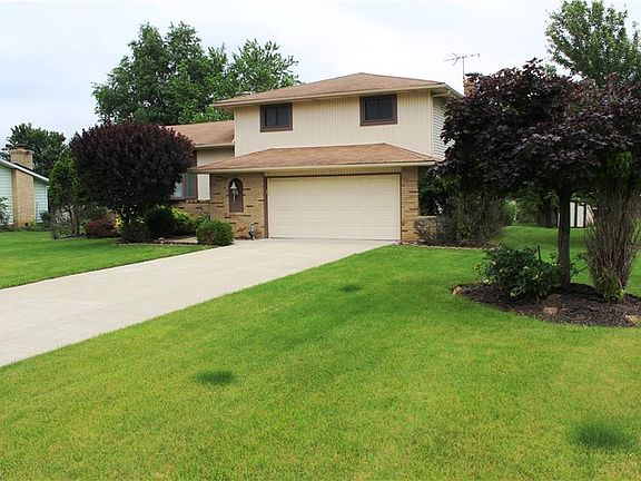 3rd image of 8721 Stephanie Dr