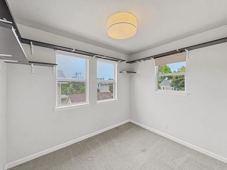 926 Cerrito St — Photo 22