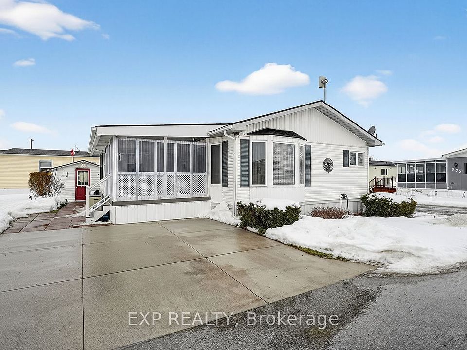 1st image of 3033 Townline Rd #308