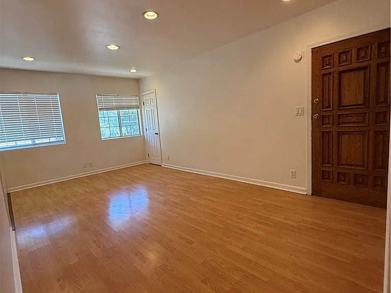 1317 W Alameda Ave #A — Photo 7