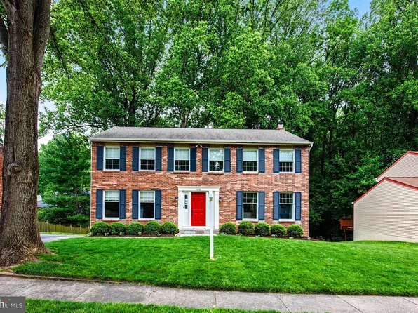 3378 Monarch Ln, Annandale, VA 22003