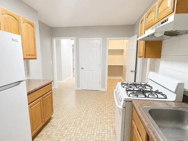 62 N 6th St #2B — Photo 1