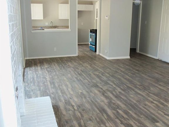 4th image of 9011 Quail Valley Dr #A