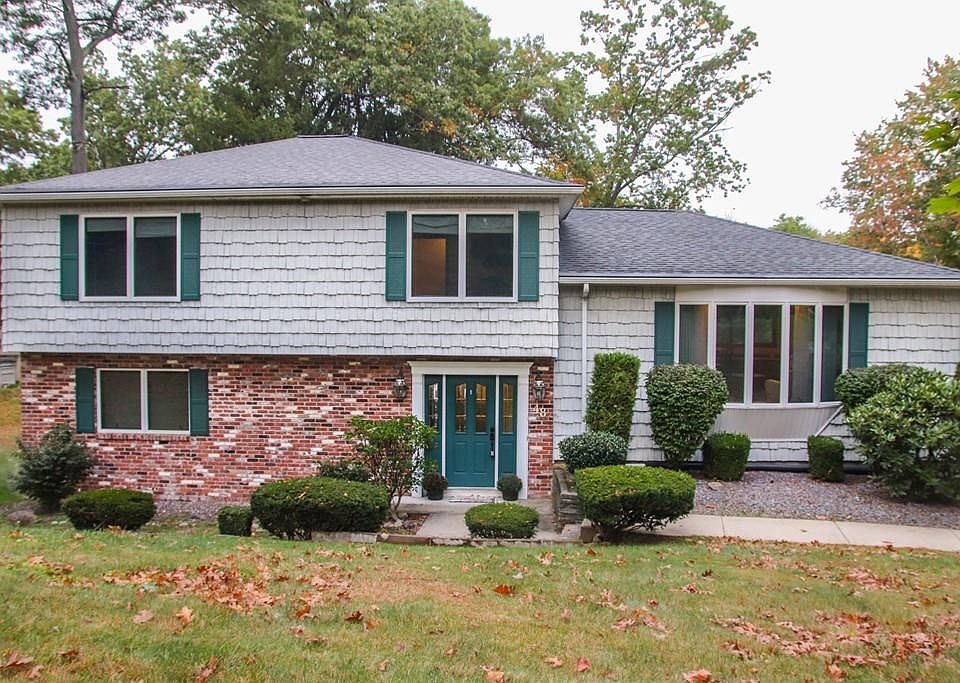 1st image of 48 Brainard Rd