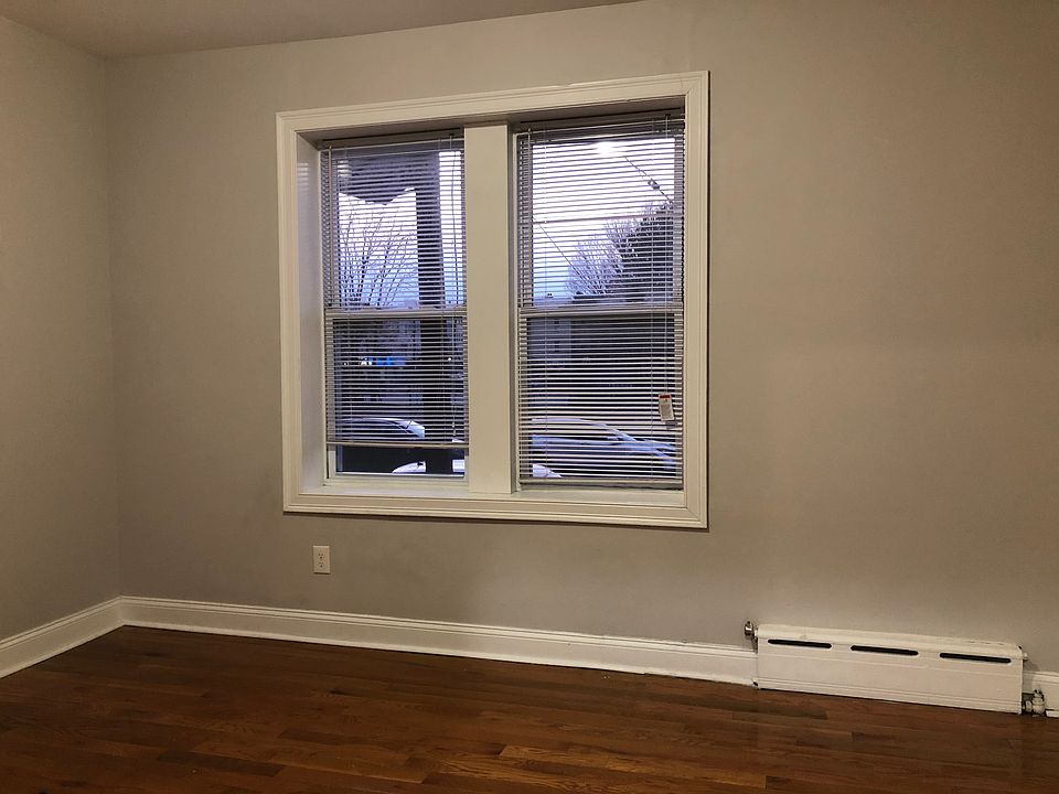 2nd image of 134 Corbin Ave #14E