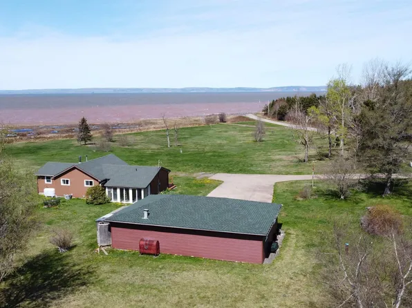 61 Shipyard Rd, West Hants, NS B0N 2A0