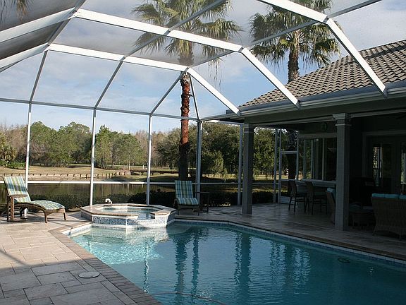 5th image of 10530 Greencrest Dr