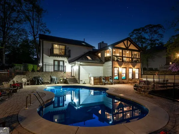 2750 Interlaken Dr, Marietta, GA 30062
