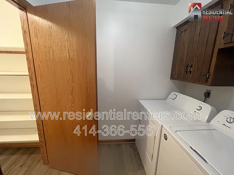 1569 Wisconsin Ave #UPPER — Photo 8