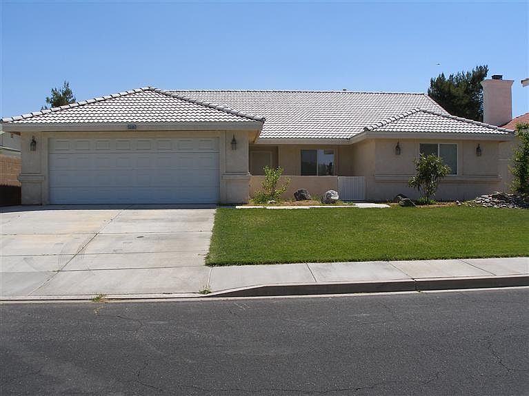1st image of 15899 Nassau Dr
