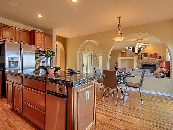 Floorplan For Entertaining!