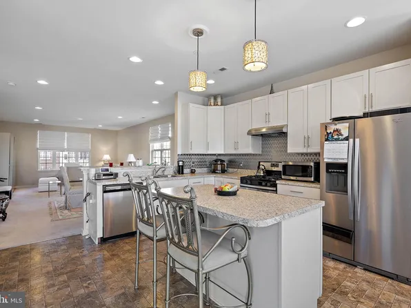 1066 Worth Ln, Claymont, DE 19703