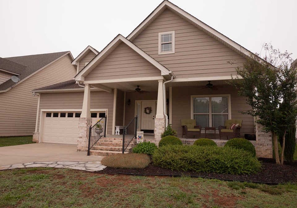 1st image of 1510 Dewsbury Dr