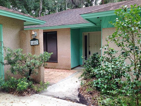 2nd image of 1442 Cricket Hollow Ln