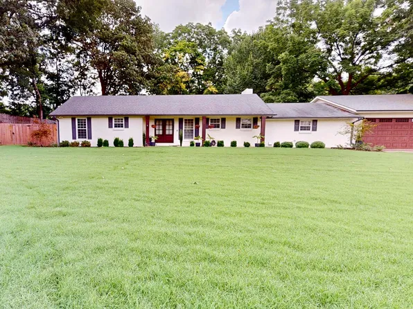 1502 Laura Ln, Dyersburg, TN 38024