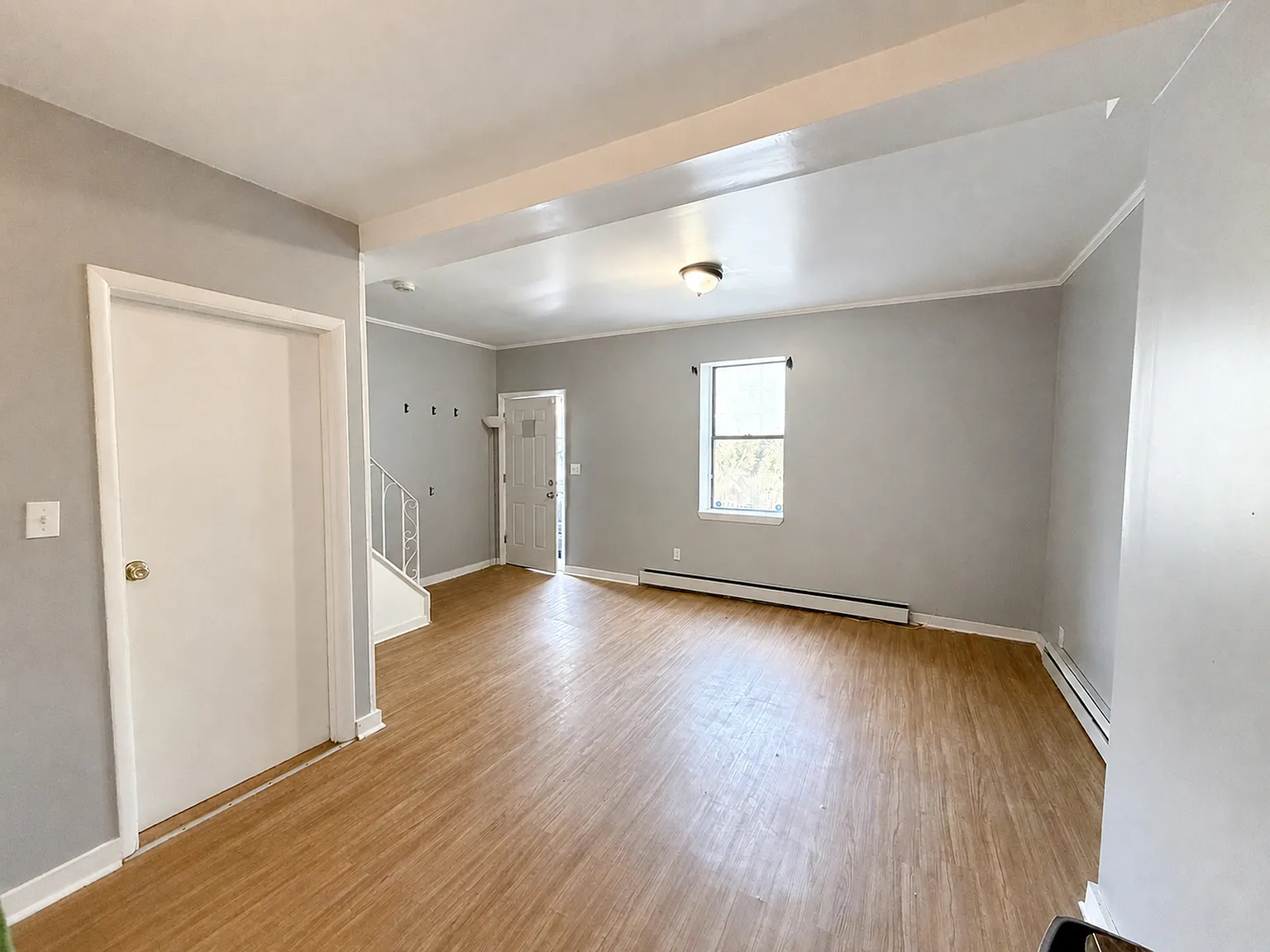 1713 Walz St — Photo 3
