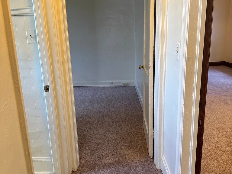 1719 Bluemont Ave SW #8 — Photo 6