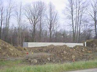 5447 Pear Tree Dr, Burton, MI 48519